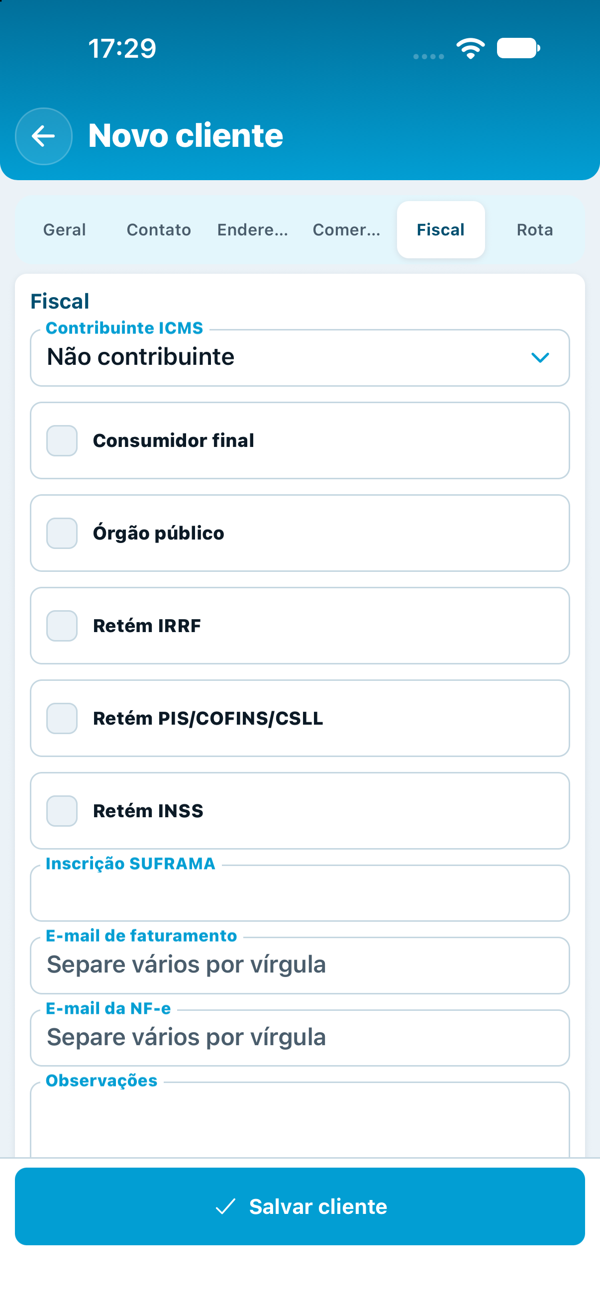 Aba Fiscal do cadastro, com contribuinte ICMS, retenções e destinatários de e-mail.