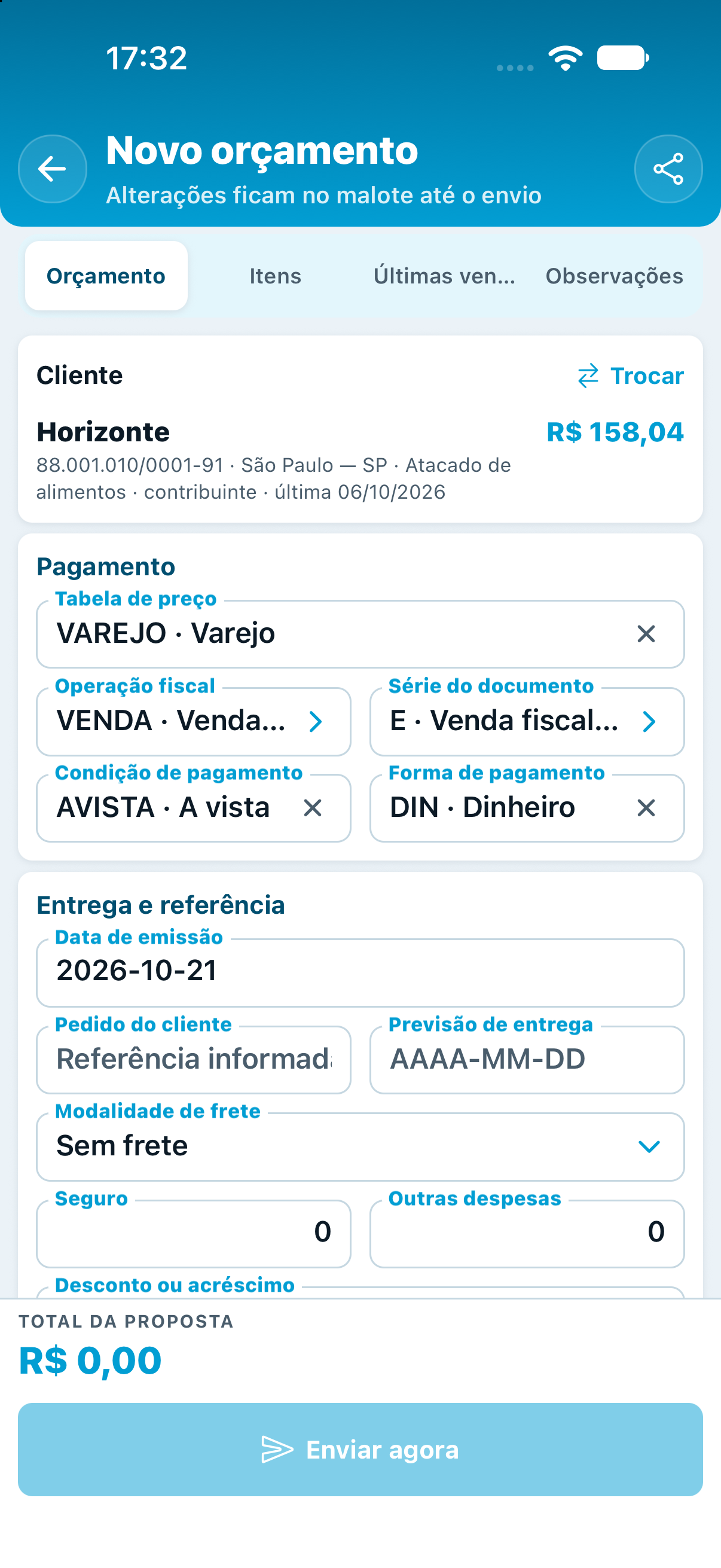 Novo orçamento com cliente, condições de pagamento, operação, série e dados de entrega.